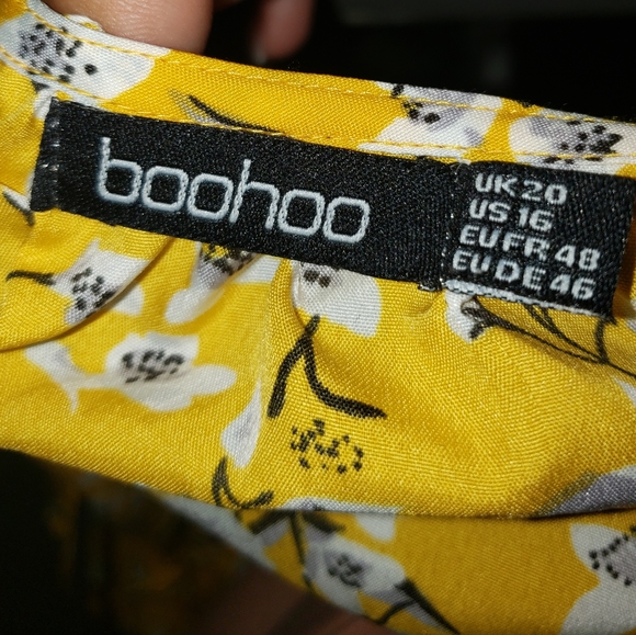 Boohoo Plus Size 16US Floral skater dress in yellow - Picture 4 of 4